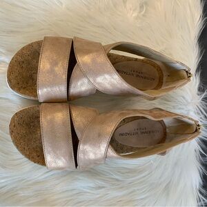 Adrienne Vittadini Gold Sandals Luxe Cork Comfort